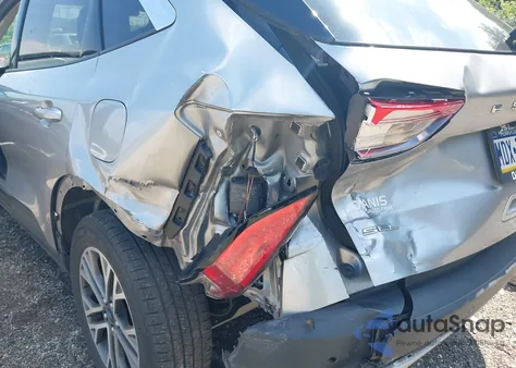 2021 Ford Escape Sel from USA, damaged, VIN 1FMCU0H60MUA52121